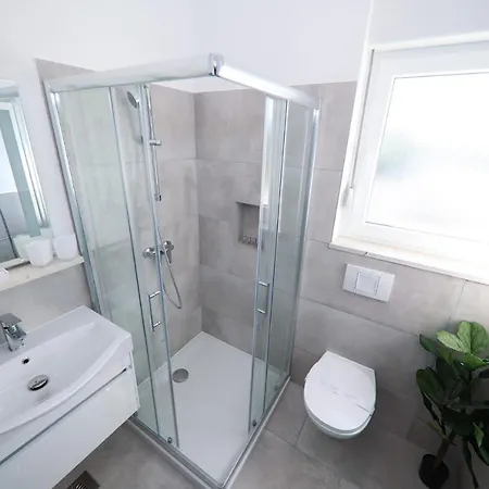 Rosso Διαμέρισμα *